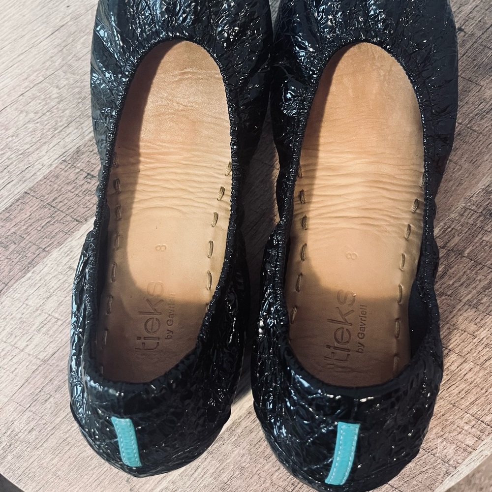 Tieks by gavriell flat shoes obsidian black size 8.
